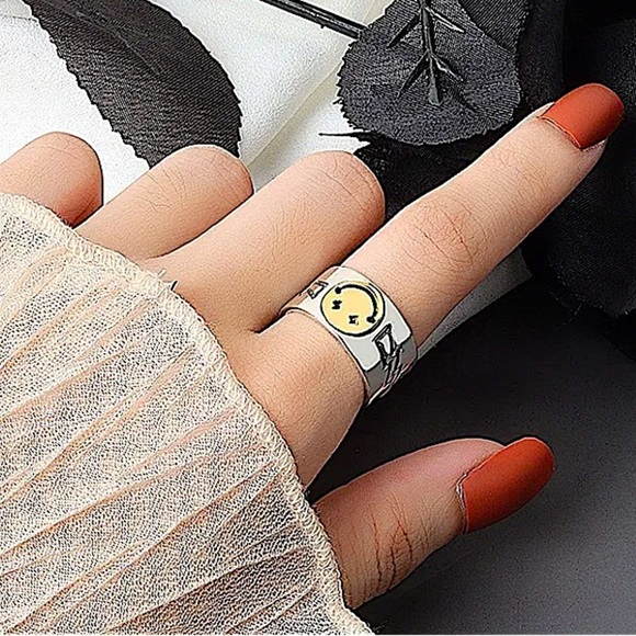 Sterling Silver Happy Face Smiley Adjustable Resizable Minimalist Ring - Picture 7 of 13